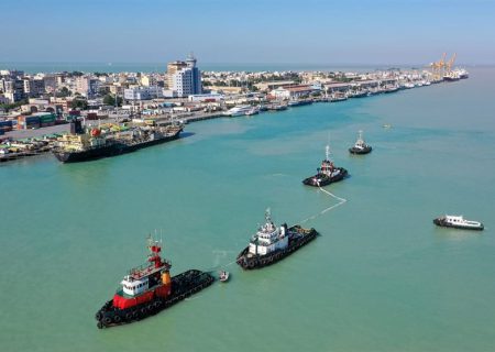استاندار بوشهر: تردد کشتی‌های کانتینربر در بندر بوشهر افزایش می‌یابد