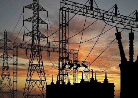 به‌منظور پایداری شبکه برق؛ ۳۶ دستگاه ترانسفورماتور برق در شهرستان گناوه نصب و راه‌اندازی شد