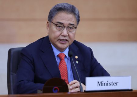 وزیر خارجه کره جنوبی : حل شدن مسئله برجام، مشکل پول‌های بلوکه شده ایران در کره را نیز حل می‌کند