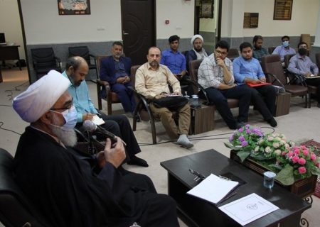 مسائل و مشکلات جوانان دانشجو بوشهری با حضور امام جمعه ‌بررسی شد +